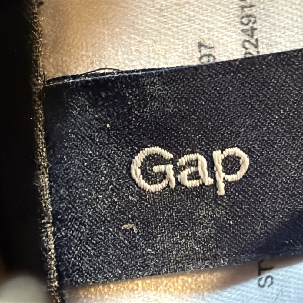 GAP Small Black & Gray PYTHON PRINT Textured Leather Slim
Crossbody NWOT - Picture 9 of 13
